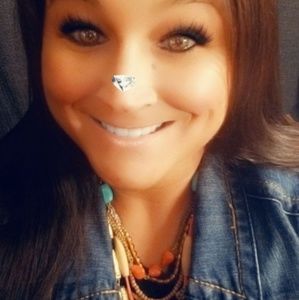 Meet your Posher, Candace